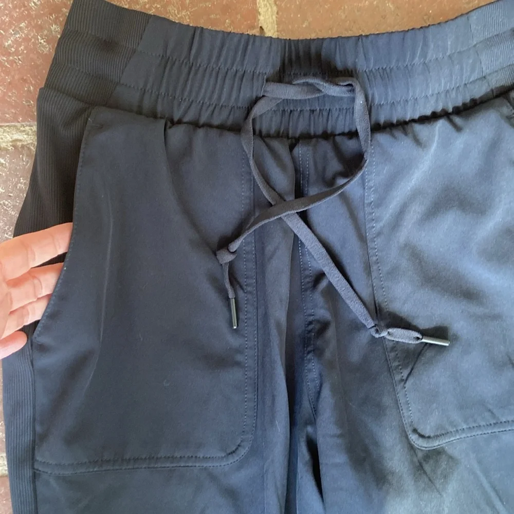 Mondetta EUC Lined High Waisted Joggers - Picture 6 of 14